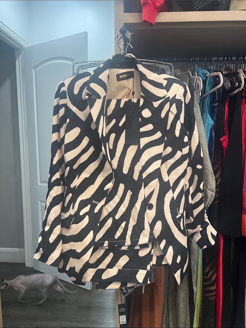 Fashion Nova Black and White Zebra Print Tunic Blazer